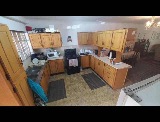 3 BEDROOM TOWNHOUSE FOR SALE IN THREE RIVERS